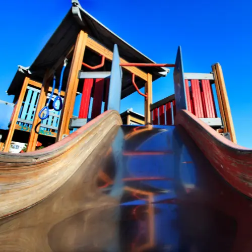 comment-financer-son-aire-de-jeux-pour-enfants-ou-adultes-storkeo