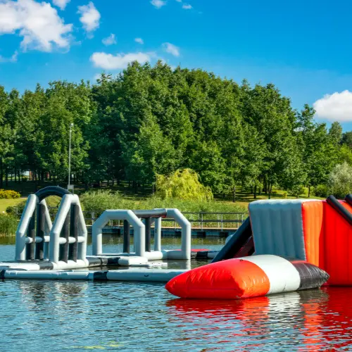 pourquoi-construire-un-parc-gonflable-storkeo