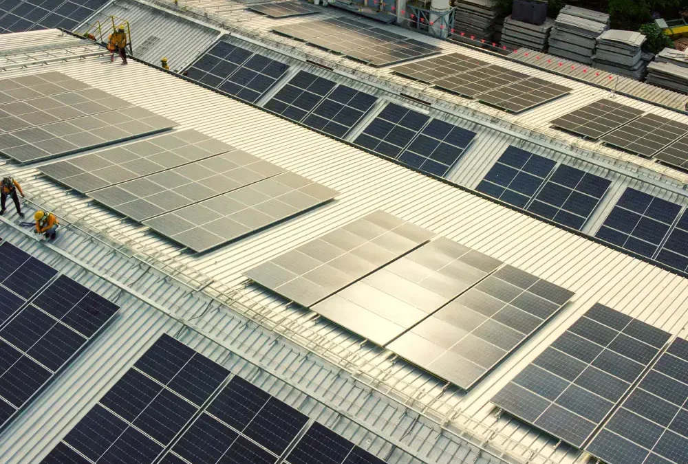 Panneaux photovoltaïques et électricité verte : Transformer une contrainte en opportunité